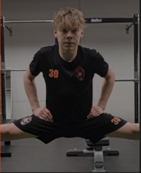 Goalie Niklas pictured with his recommendation